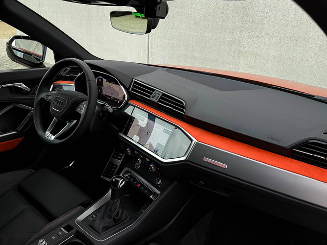 Audi Q3 45TFSI e 245pk S-Tronic Competition Edition One S-Line 1e Eig! Audi Exclusive|Pano|B&O|Magnetic|Leder|360°|Ambiance|Matrix