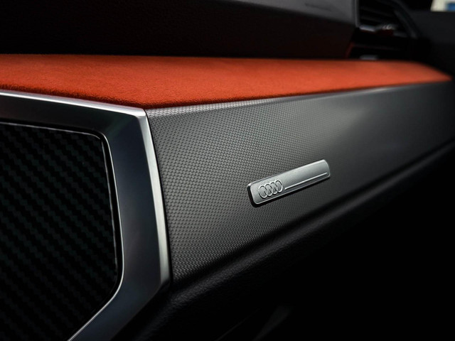 Audi Q3 45TFSI e 245pk S-Tronic Competition Edition One S-Line 1e Eig! Audi Exclusive|Pano|B&O|Magnetic|Leder|360°|Ambiance|Matrix