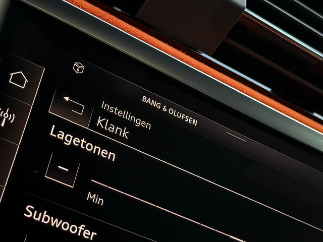 Audi Q3 45TFSI e 245pk S-Tronic Competition Edition One S-Line 1e Eig! Audi Exclusive|Pano|B&O|Magnetic|Leder|360°|Ambiance|Matrix