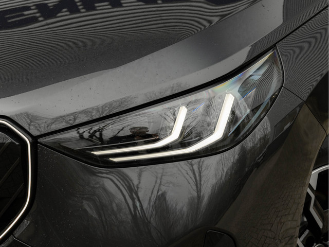 BMW X3 30e xDrive M-Sport Pro - Pano - Trekhaak - ACC - Memoryzetel