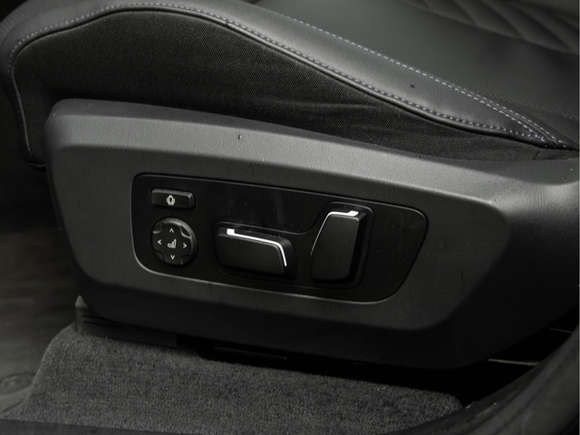 BMW X3 30e xDrive M-Sport Pro - Pano - Trekhaak - ACC - Memoryzetel