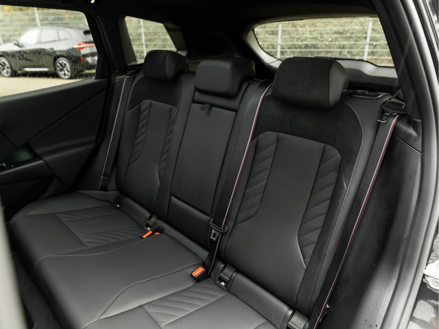 BMW X3 30e xDrive M-Sport Pro - Pano - Trekhaak - ACC - Memoryzetel