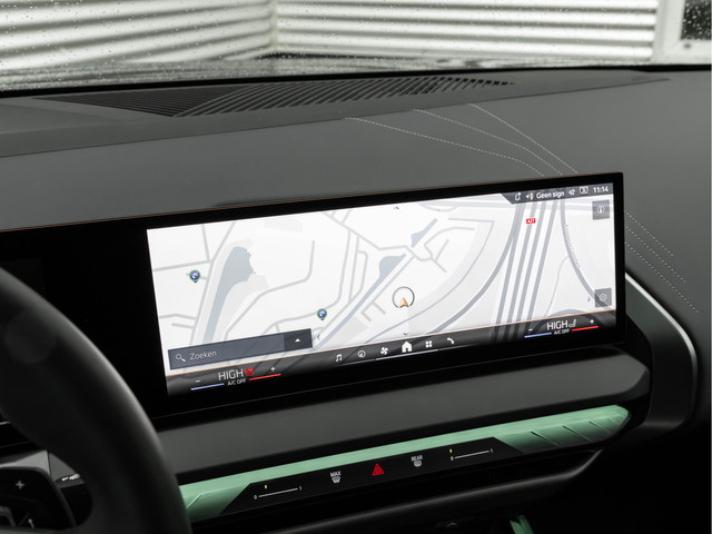 BMW X3 30e xDrive M-Sport Pro - Pano - Trekhaak - ACC - Memoryzetel