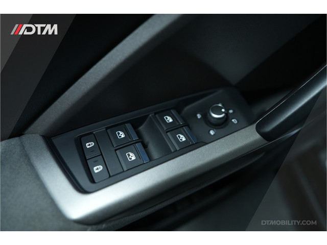 Audi Q3 Sportback 45TFSIe S-Edition | Panoramadak | Sfeerverlichting | 360 |