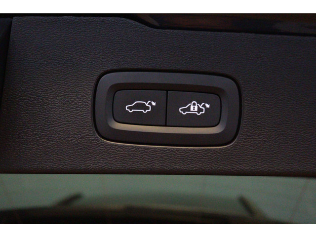 Volvo V60 2.0 B3 Core automaat | APPCONNECT | CAMERA + PDC | STUUR STOELVERW | ADAP CRUISE | TREKHAAK INKL |