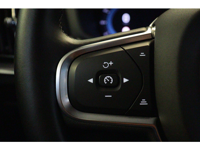 Volvo V60 2.0 B3 Core automaat | APPCONNECT | CAMERA + PDC | STUUR STOELVERW | ADAP CRUISE | TREKHAAK INKL |
