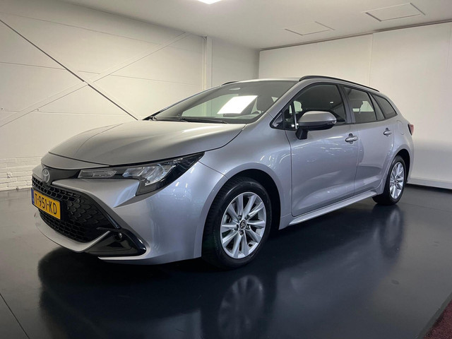 toyota-corolla-touring-sports-hybrid-140-active