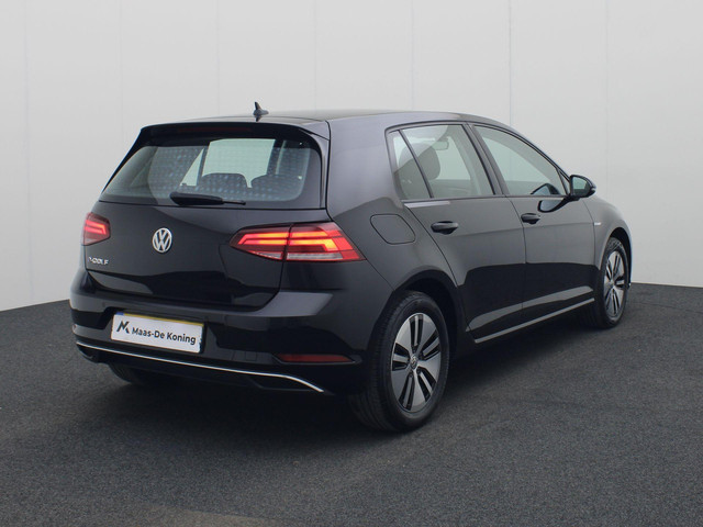 Volkswagen e-Golf E-DITION 100kW 136PK · Navigatie · LED · Parkeersensoren