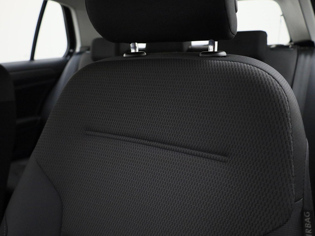 Volkswagen e-Golf E-DITION 100kW 136PK · Navigatie · LED · Parkeersensoren