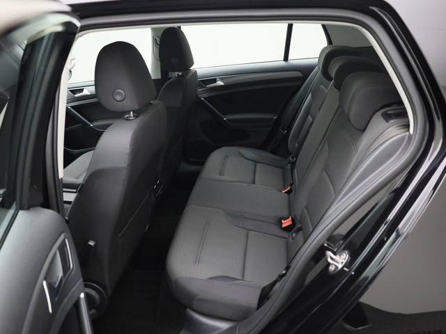 Volkswagen e-Golf E-DITION 100kW 136PK · Navigatie · LED · Parkeersensoren