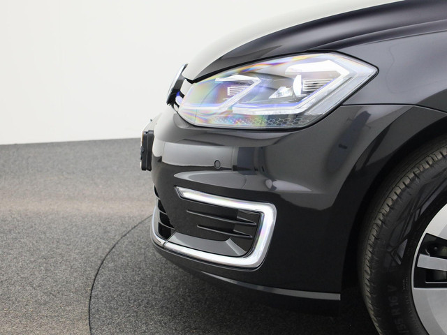 Volkswagen e-Golf E-DITION 100kW 136PK · Navigatie · LED · Parkeersensoren