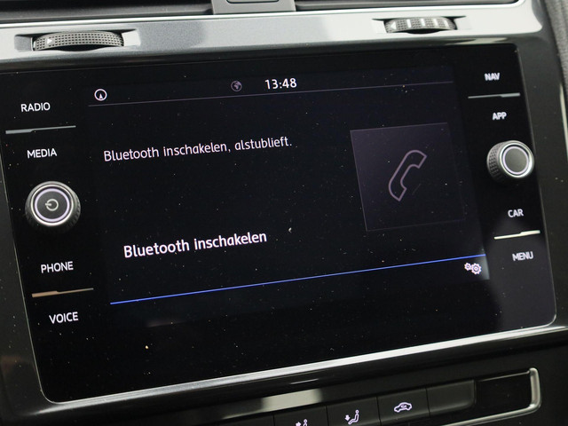 Volkswagen e-Golf E-DITION 100kW 136PK · Navigatie · LED · Parkeersensoren