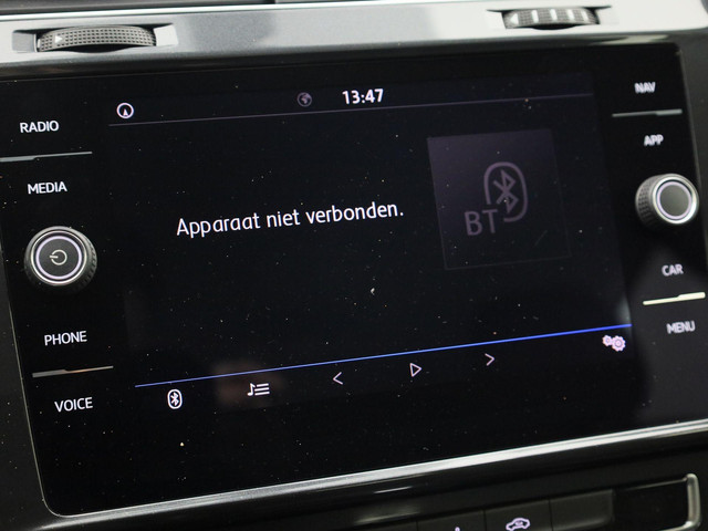 Volkswagen e-Golf E-DITION 100kW 136PK · Navigatie · LED · Parkeersensoren