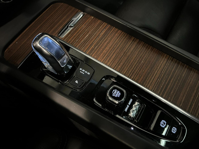 Volvo XC60 2.0 T8 Twin Engine AWD Inscription BTW B&W Masaage