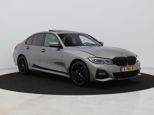 BMW 3 Serie 330e eDrive Edition M-Sport | PANO | STOELVERWARMING