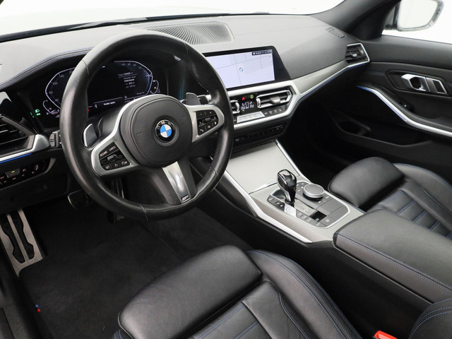 BMW 3 Serie 330e eDrive Edition M-Sport | PANO | STOELVERWARMING