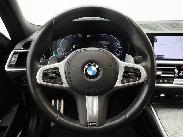 BMW 3 Serie 330e eDrive Edition M-Sport | PANO | STOELVERWARMING