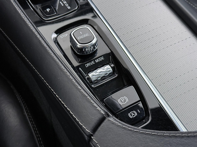 Volvo XC90 2.0 T8 Twin Engine AWD Inscription Panaramadak Trekhaak 7 persoons