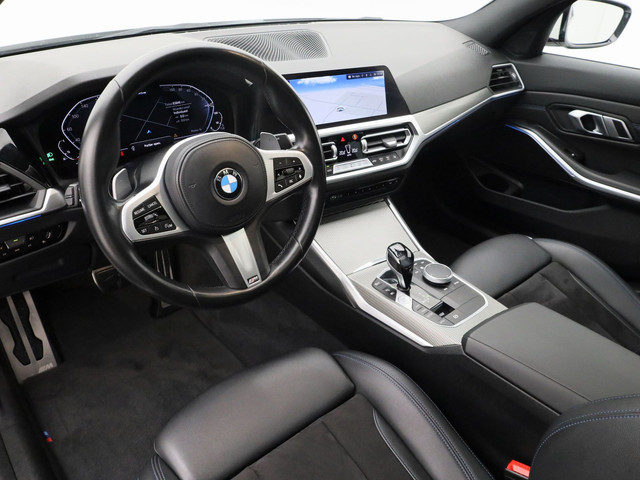 BMW 3 Serie 320e M-Sport | PANO | CAMERA | MEMORY | STOELVERWARMING | TREKHAAK