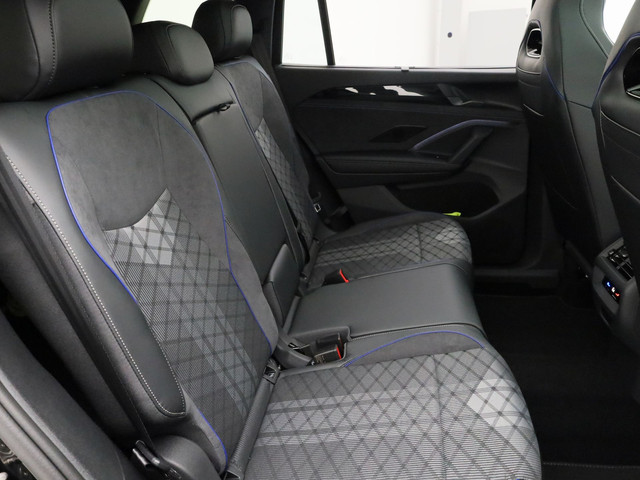 Volkswagen Tayron NEW 1.5 eHybrid R-Line Edition | PANO | CAMERA | ADAPTIVE | IQ LIGHT | KEYLESS | STOEL- EN STUURVERW. | STOELMASSAGE