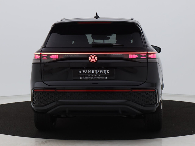 Volkswagen Tayron NEW 1.5 eHybrid R-Line Edition | PANO | CAMERA | ADAPTIVE | IQ LIGHT | KEYLESS | STOEL- EN STUURVERW. | STOELMASSAGE