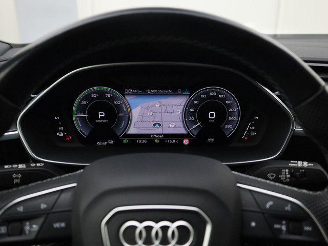 Audi Q3 45 TFSIe 180kW 245PK S Line · Stoelverwarming · Drive select · Leder stof · Apple Android Car Play ·