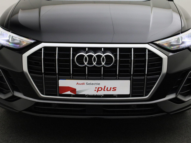 Audi Q3 45 TFSIe 180kW 245PK S Line · Stoelverwarming · Drive select · Leder stof · Apple Android Car Play ·
