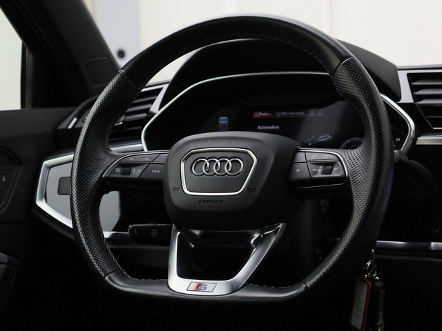Audi Q3 45 TFSIe 180kW 245PK S Line · Stoelverwarming · Drive select · Leder stof · Apple Android Car Play ·