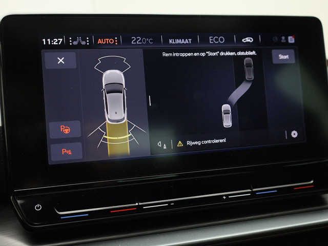 CUPRA Leon 1.4e-Hybrid 150kW 204PK DSG · Panoramadak · Apple Android Car Play · Camera + Parkeersensoren