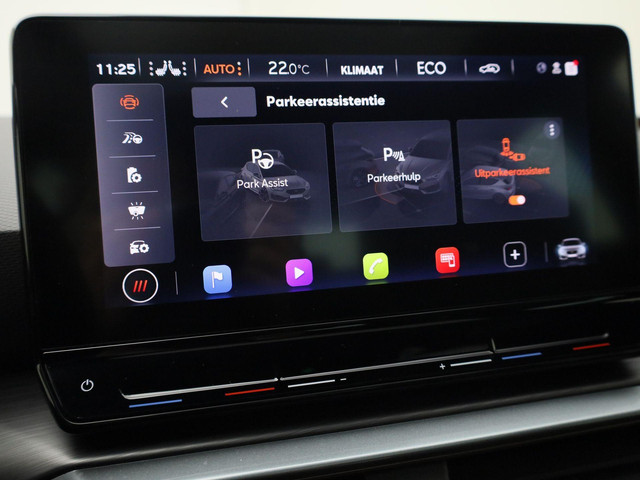 CUPRA Leon 1.4e-Hybrid 150kW 204PK DSG · Panoramadak · Apple Android Car Play · Camera + Parkeersensoren