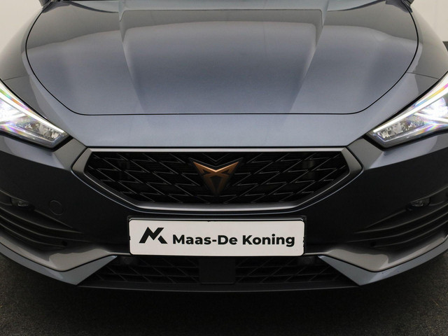 CUPRA Leon 1.4e-Hybrid 150kW 204PK DSG · Panoramadak · Apple Android Car Play · Camera + Parkeersensoren