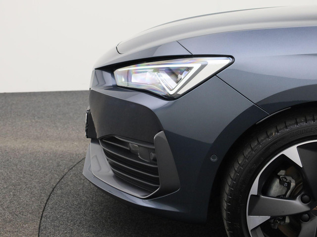 CUPRA Leon 1.4e-Hybrid 150kW 204PK DSG · Panoramadak · Apple Android Car Play · Camera + Parkeersensoren