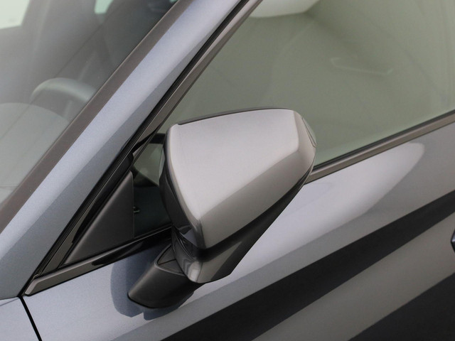 CUPRA Leon 1.4e-Hybrid 150kW 204PK DSG · Panoramadak · Apple Android Car Play · Camera + Parkeersensoren