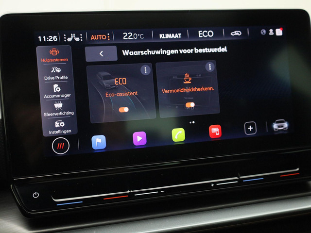 CUPRA Leon 1.4e-Hybrid 150kW 204PK DSG · Panoramadak · Apple Android Car Play · Camera + Parkeersensoren