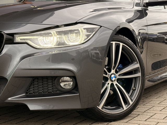 BMW 3 Serie 330e M-Sport | Head-Up | Cruise | Stoelverwarming | 360 | Leder | Schuif Kantel | Harman Kardon |