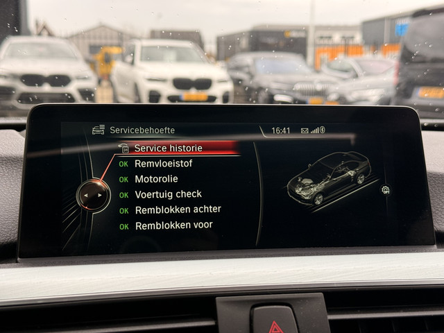 BMW 3 Serie 330e M-Sport | Head-Up | Cruise | Stoelverwarming | 360 | Leder | Schuif Kantel | Harman Kardon |