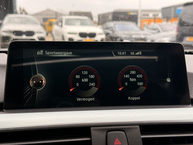 BMW 3 Serie 330e M-Sport | Head-Up | Cruise | Stoelverwarming | 360 | Leder | Schuif Kantel | Harman Kardon |