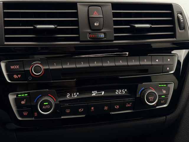 BMW 3 Serie 330e M-Sport | Head-Up | Cruise | Stoelverwarming | 360 | Leder | Schuif Kantel | Harman Kardon |