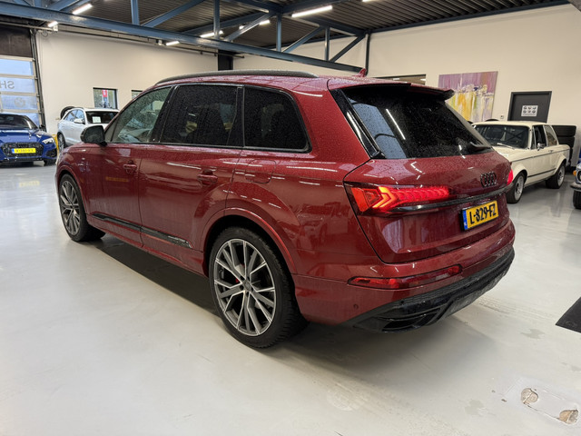 Audi Q7 60 TFSI e quattro Competition Laser Licht Trekhaak 22 Inch Panoramadak Audi S Sportstoelen Stoelventilatie Stoelmassage ACC Vol!