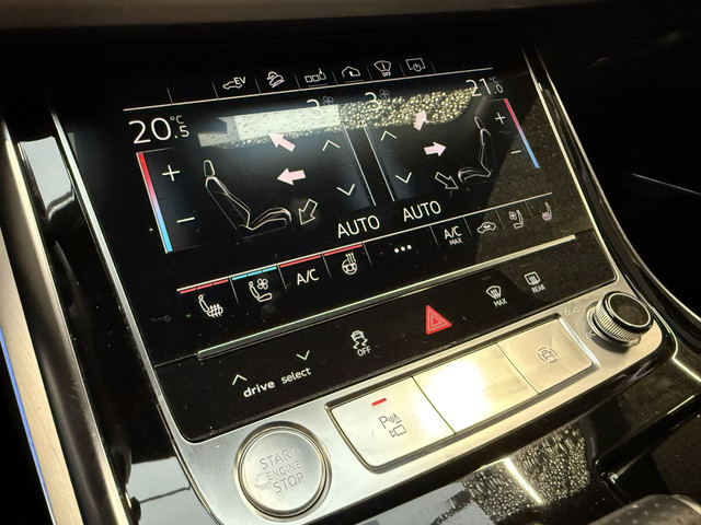 Audi Q7 60 TFSI e quattro Competition Laser Licht Trekhaak 22 Inch Panoramadak Audi S Sportstoelen Stoelventilatie Stoelmassage ACC Vol!