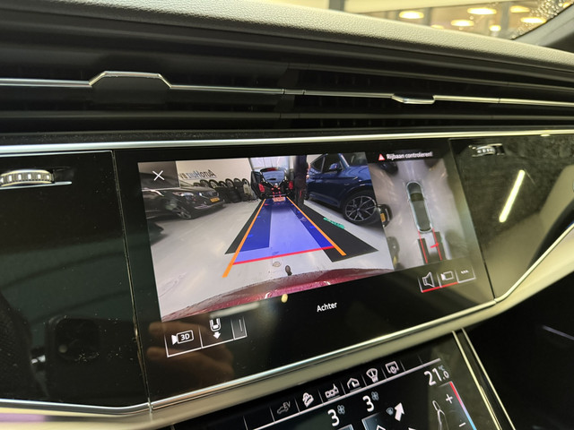 Audi Q7 60 TFSI e quattro Competition Laser Licht Trekhaak 22 Inch Panoramadak Audi S Sportstoelen Stoelventilatie Stoelmassage ACC Vol!