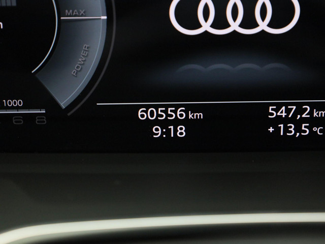 Audi Q3 45 TFSIe 180kW 245PK S Line · Apple Android Car Play · Elektrische stoelverstelling · Leder · Trekhaak