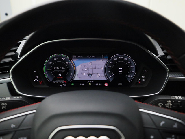 Audi Q3 45 TFSIe 180kW 245PK S Line · Apple Android Car Play · Elektrische stoelverstelling · Leder · Trekhaak