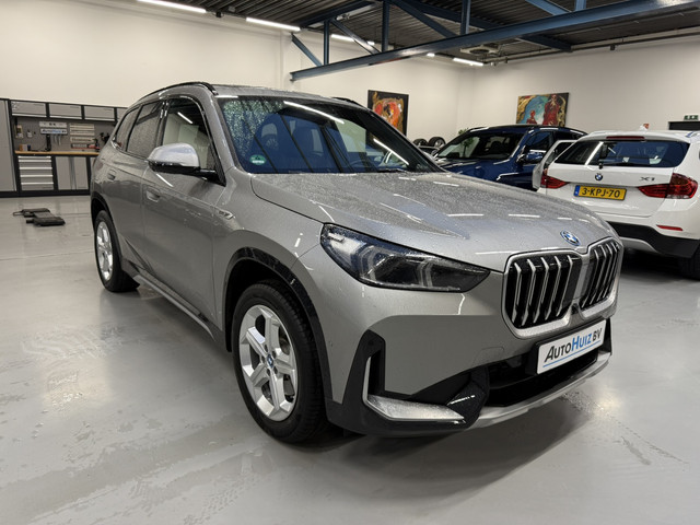 bmw-x1-xdrive25e-xline-led-panoramadak-trekhaak-led-harman-kardon-leder-stoelverwarming-led-keyless-entry-18-inch