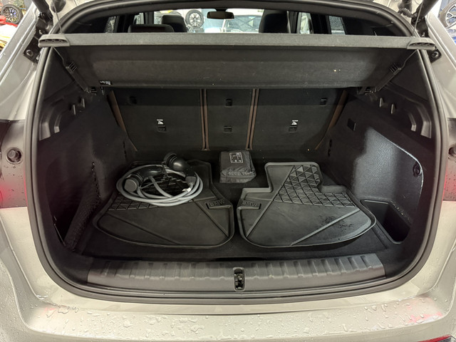 BMW X1 xDrive25e xLine LED Panoramadak Trekhaak LED Harman-Kardon Leder Stoelverwarming LED Keyless Entry 18 Inch