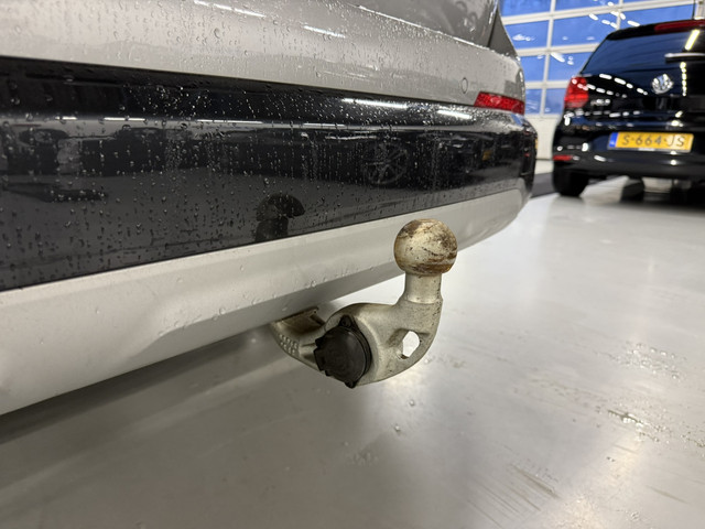 BMW X1 xDrive25e xLine LED Panoramadak Trekhaak LED Harman-Kardon Leder Stoelverwarming LED Keyless Entry 18 Inch