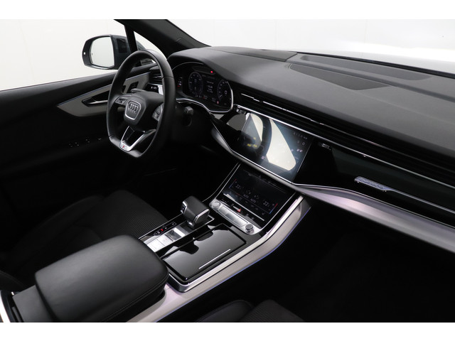 Audi Q7 55 3.0 468 PK TFSIe Quattro S-Line Pano-dak Luchtvering Trekhaak