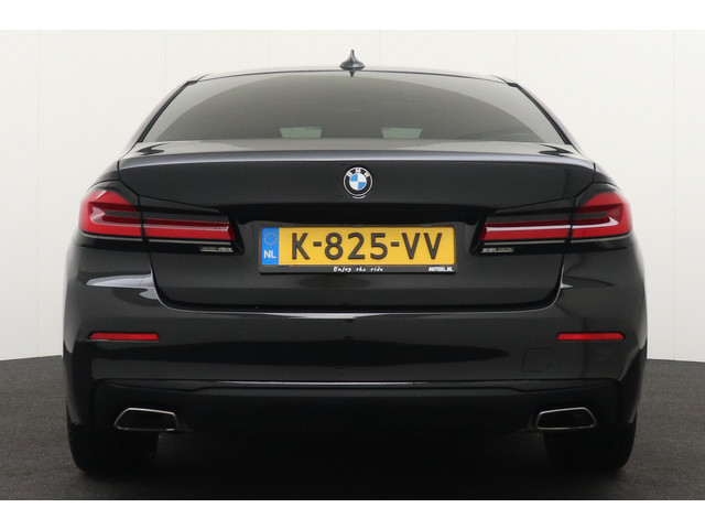 BMW 5 Serie 530e 293 PK PHEV Luxury Black-Edition schuif- kanteldak Memory
