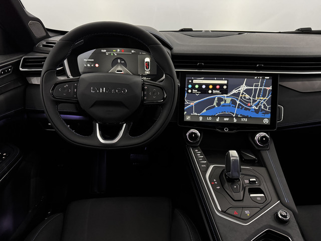 Lynk & Co 01 1.5 Pano, 360 Camera, Navi, Keyless start, Trekhaak, Stoelverwarming, Elektrische achterklep, Lichtmetalen velgen