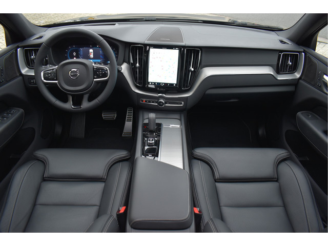 Volvo XC60 2.0 Recharge T8 AWD R-Design 455 Pk Pano Luchtvering Trekhaak Keyless Leder 21 Inch